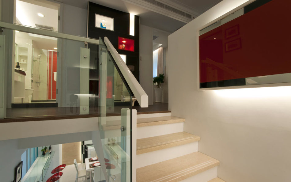 現(xiàn)代風(fēng)格梯頂展示墻面欣賞圖