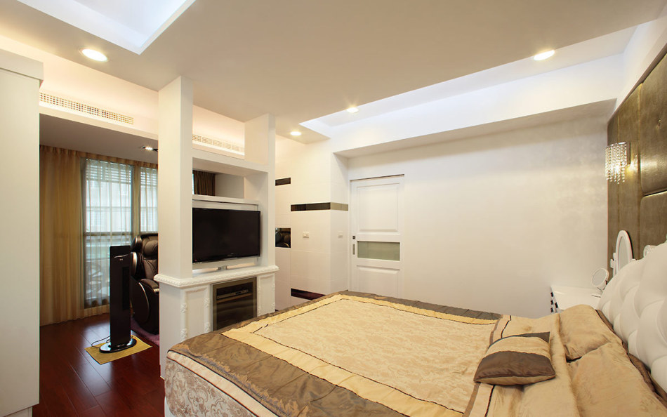 古典風(fēng)格主臥房圖