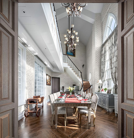 美式風(fēng)格挑高天花設(shè)計圖片