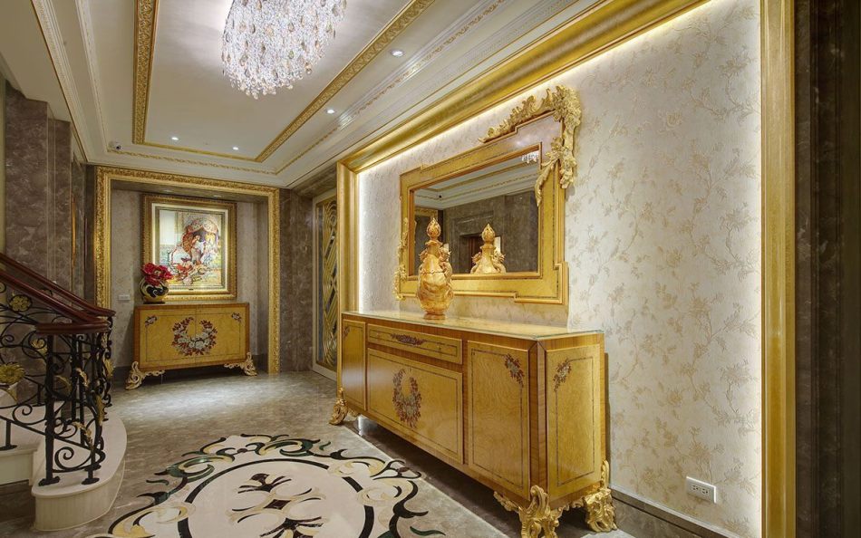 自建的四層樓別墅凝聚..