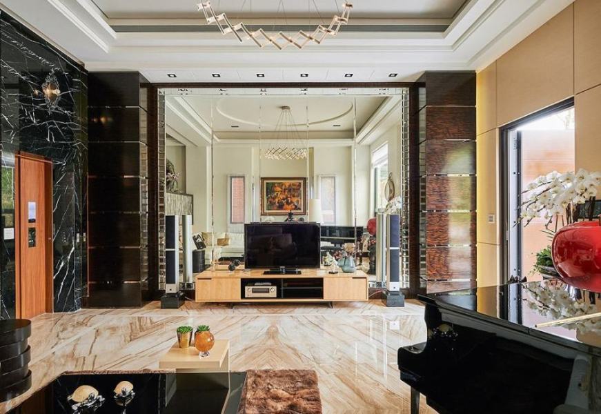 混搭風(fēng)電視主墻設(shè)計(jì)效果圖